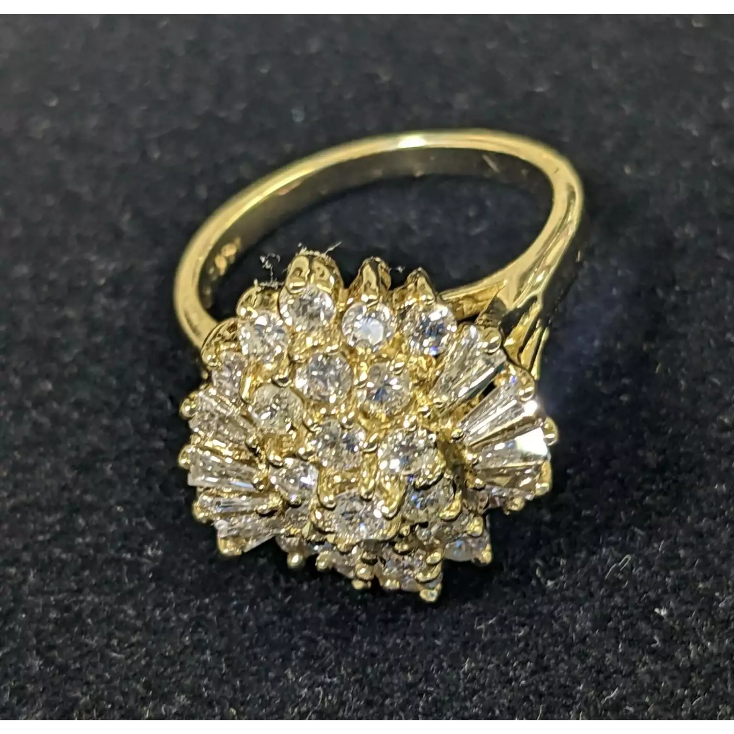 14K 5.5 gram Yellow Gold Cocktail Vintage Diamond Ring Very Lively Eye Clean SI Clarity F Color Size 5.5 (2)