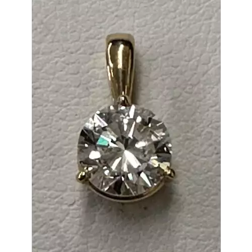14K Gold 1.02 Ct Diamond Pendant 0 .7g (2)