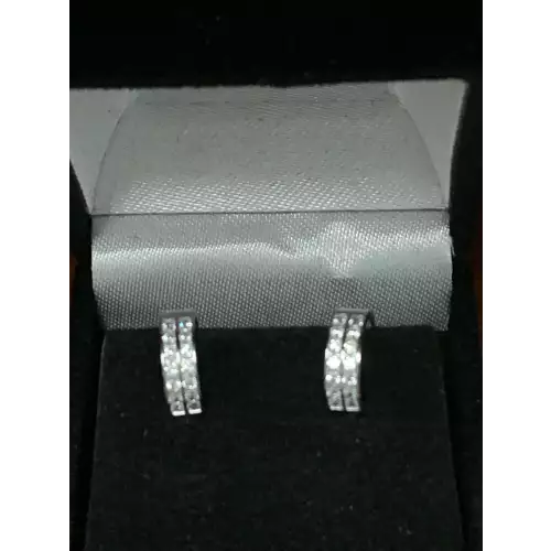 14K Gold Huggie Diamond 1/4 CTW 1.6g (2)