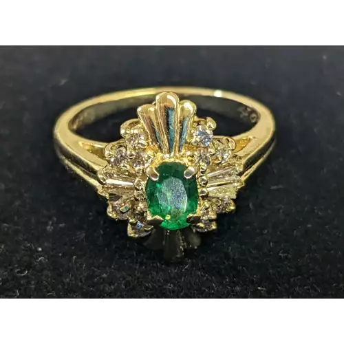 14k Yellow Gold 4.8 Grams Vintage Diamond and Emerald Cocktail ring size 7 (3)