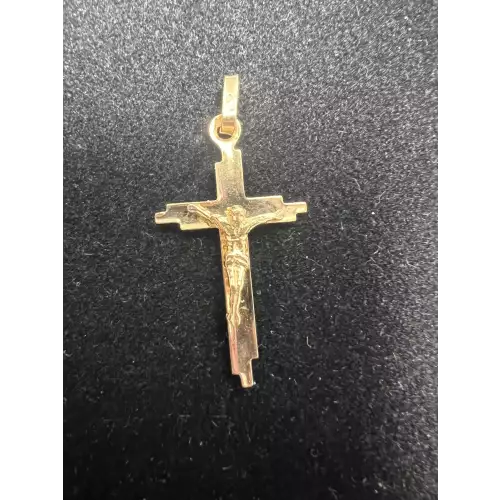 18K Yellow Gold Cross 2.2 Grams