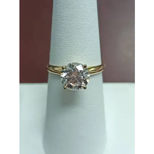 Beautiful 2.07 Carat Round Brilliant Diamond in 14k YG Setting VS1 Clarity D Color