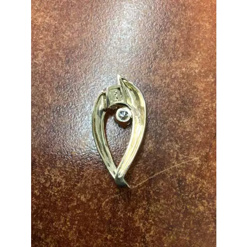 Gold 14k Pendant , with small Diamond