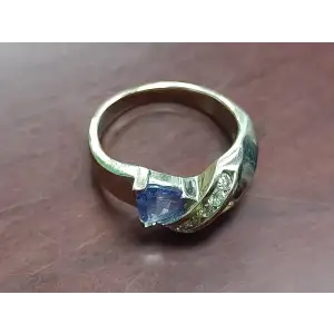 Tanzanite and Diamonds White Gold Ring 14k 4.0g Size 5 (2)